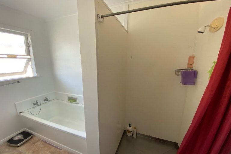 Photo of property in 23 Stirling Crescent, Hokowhitu, Palmerston North, 4410