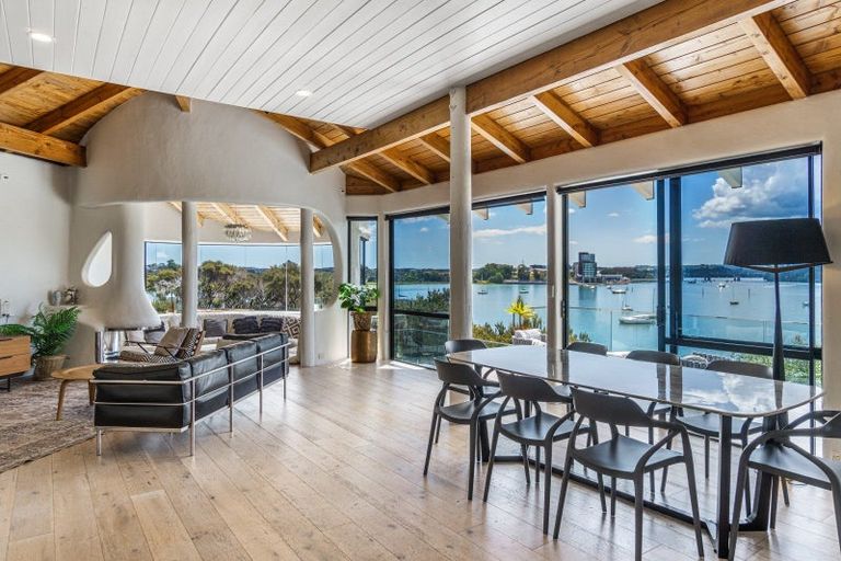 Photo of property in 105 Aeroview Drive, Beach Haven, Auckland, 0626