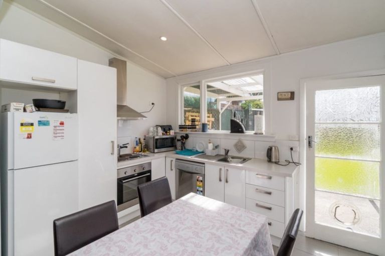 Photo of property in 42 Douglas Street, Saint Kilda, Dunedin, 9012