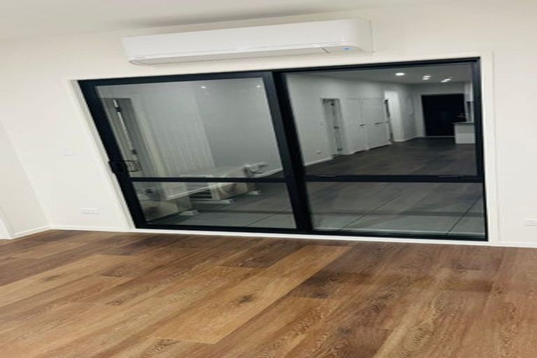 Photo of property in 25 Olearia Street, Totara Park, 2019