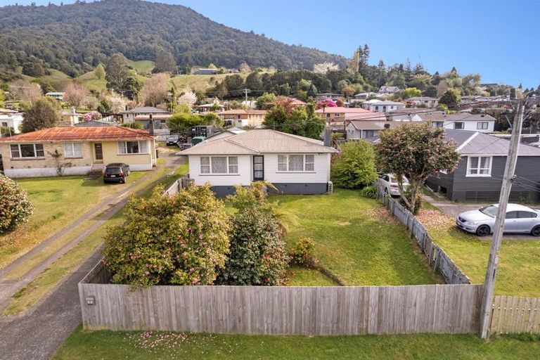 Photo of property in 9 Garrick Place, Pukehangi, Rotorua, 3015