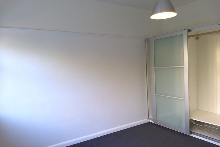 Photo of property in Hobson Flats, 8/1 Hobson Street, Pipitea, Wellington, 6011
