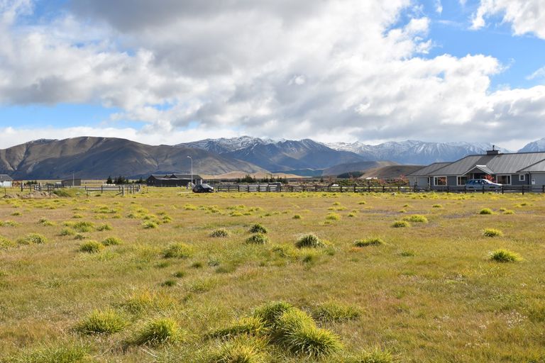 Photo of property in 7 Homestead Avenue, Twizel, 7999