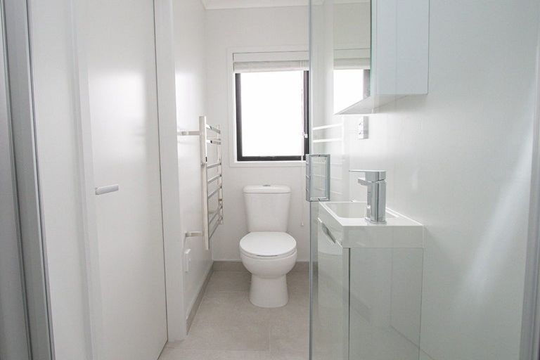 Photo of property in 12/14 Ruakiwi Road, Hamilton Lake, Hamilton, 3204