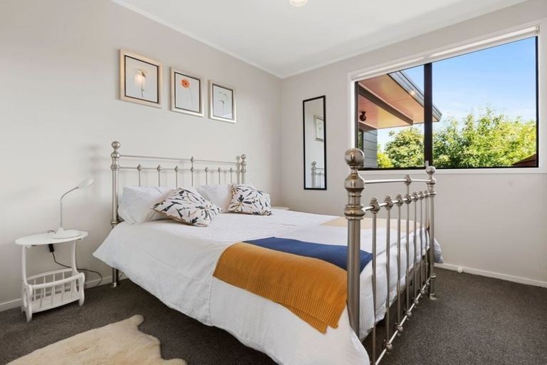 Photo of property in 1/18 Edwin Freeman Place, Ranui, Auckland, 0612