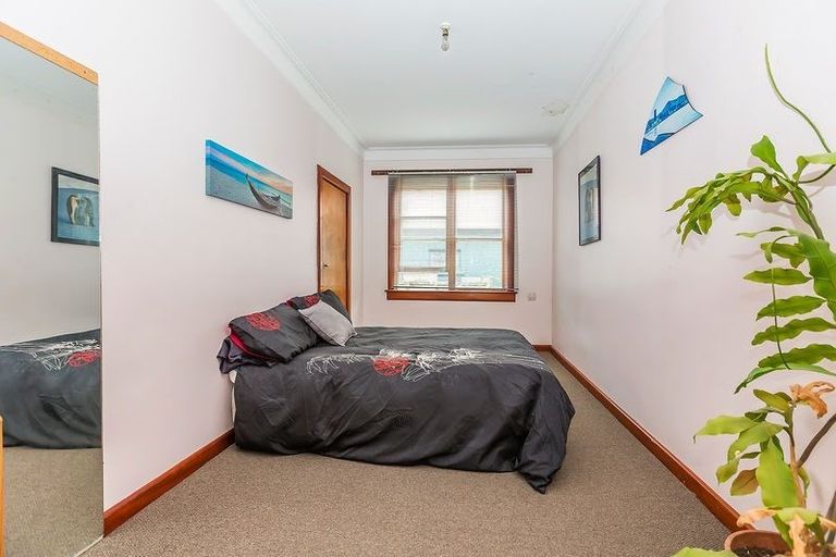 Photo of property in 26 Reef Street, Island Bay, Wellington, 6023
