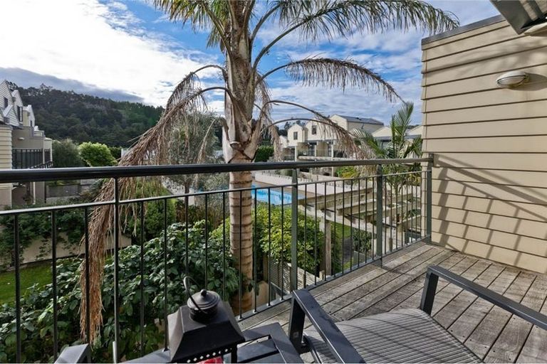 Photo of property in 17/5 Carolina Place, Albany, Auckland, 0632