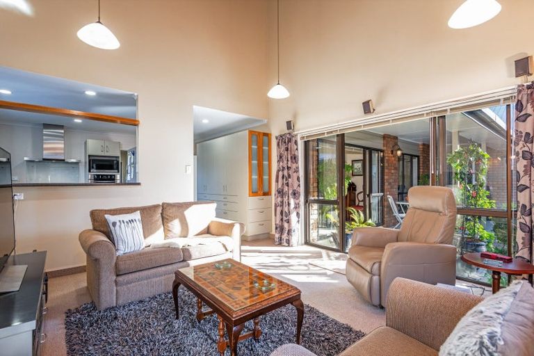 Photo of property in 68a Ihaka Street, Hokowhitu, Palmerston North, 4410