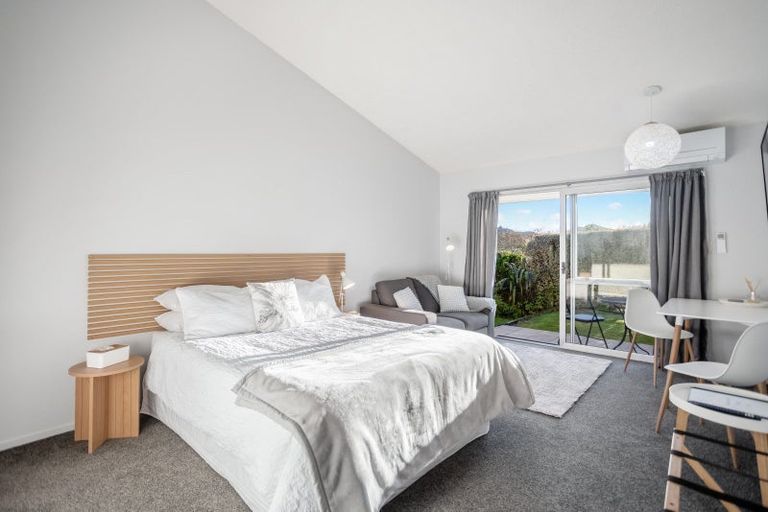 Photo of property in 4k Rutland Street, Picton, 7220