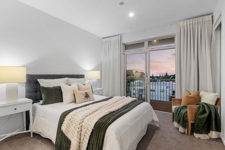 Photo of property in 195 Hibiscus Drive, Orewa, 0931