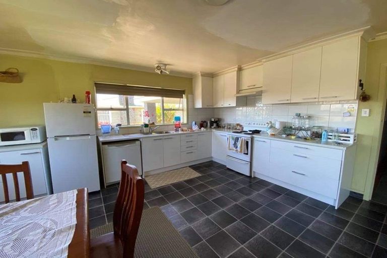 Photo of property in 25 George Street, Eltham, 4322