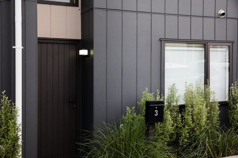 Photo of property in 3 Huri Street, Mangere Bridge, Auckland, 2022