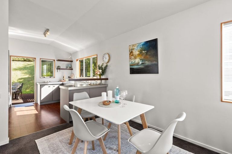 Photo of property in 27 Waverton Terrace, Churton Park, Wellington, 6037