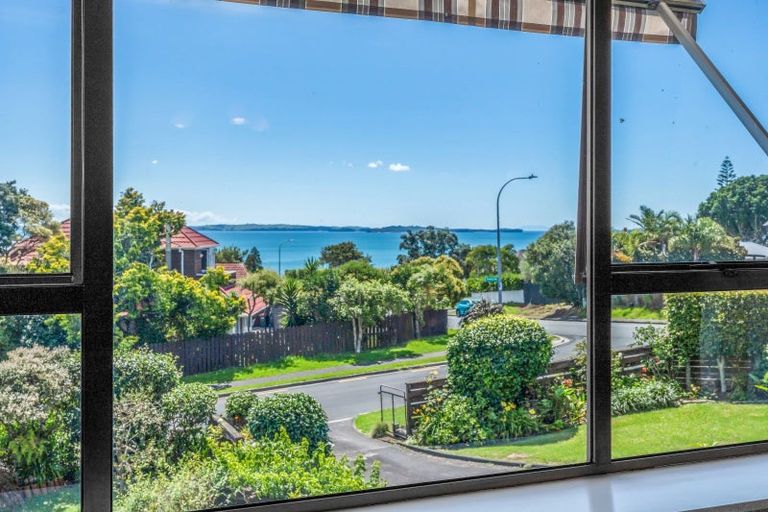 Photo of property in 4 Evelyn Road, Cockle Bay, Auckland, 2014