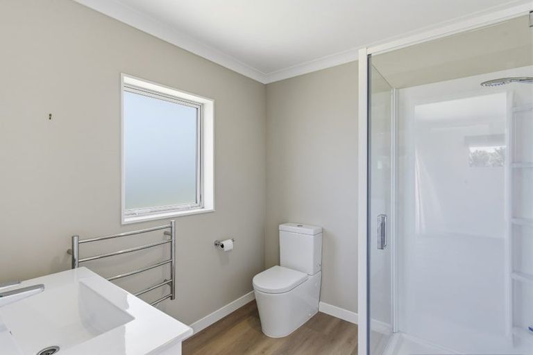 Photo of property in 1 Te Naihi Place, Paraparaumu, 5032