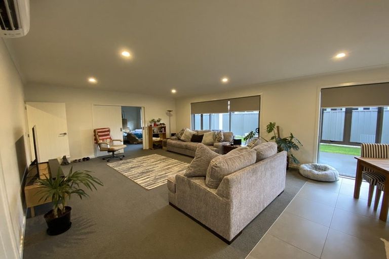 Photo of property in 17 Pelorus Avenue, Poraiti, Napier, 4112