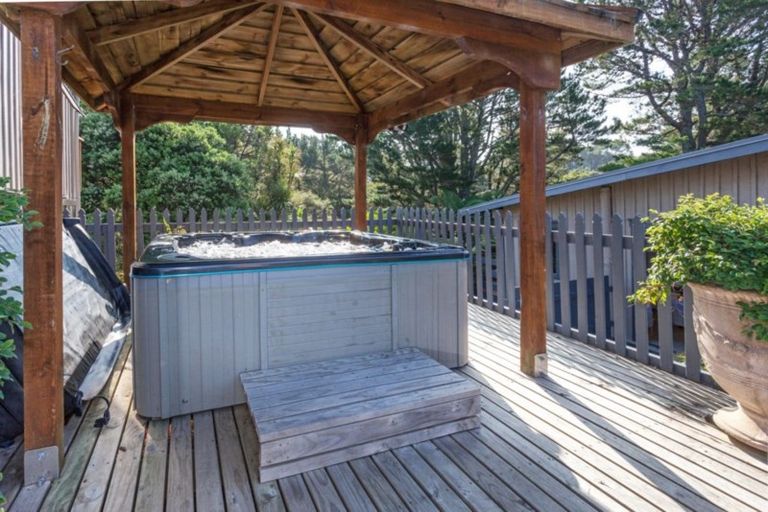 Photo of property in 285 Preeces Point Road, Preece Point, Coromandel, 3506