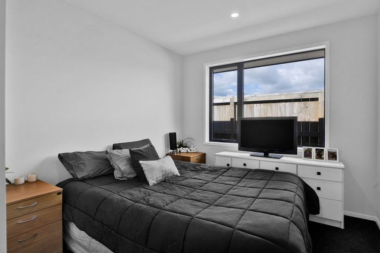 Photo of property in 8 Wheki Lane, Inglewood, 4330