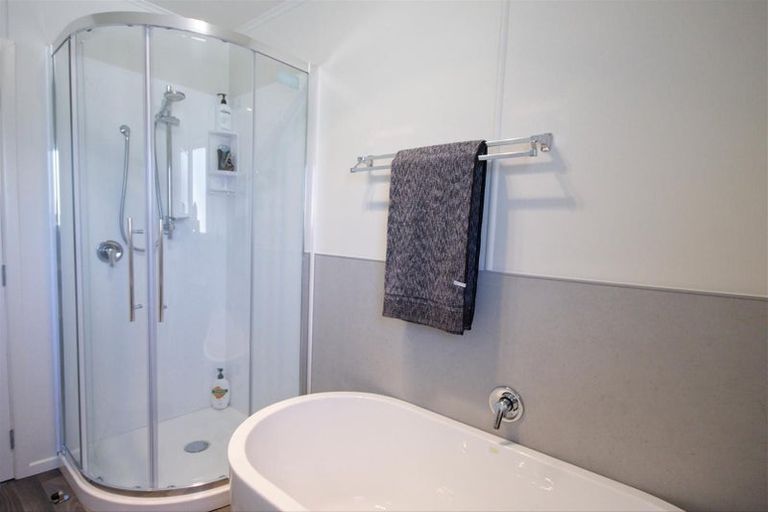 Photo of property in 5 Porikapa Road, Owhata, Rotorua, 3010