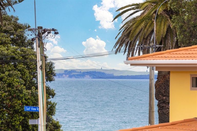 Photo of property in 484 Beach Road, Murrays Bay, Auckland, 0630