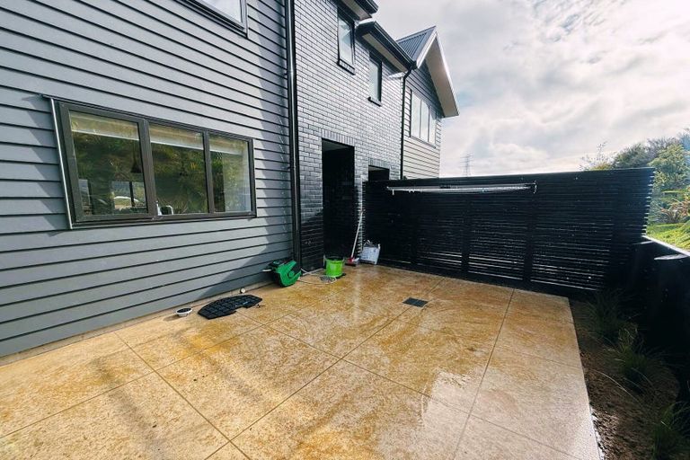 Photo of property in 15 Holystone Road, Whitby, Porirua, 5024