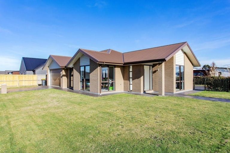 Photo of property in 2 Endurance Lane, Wigram, Christchurch, 8025