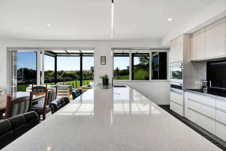 Photo of property in 5d Vardon Way, Waiwhakaiho, New Plymouth, 4312