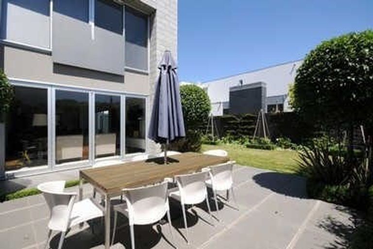 Photo of property in 7 Cox Street, Merivale, Christchurch, 8014