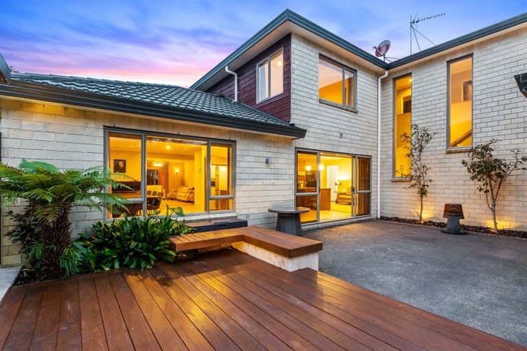 Photo of property in 113 Te Puia Drive, Aotea, Porirua, 5024