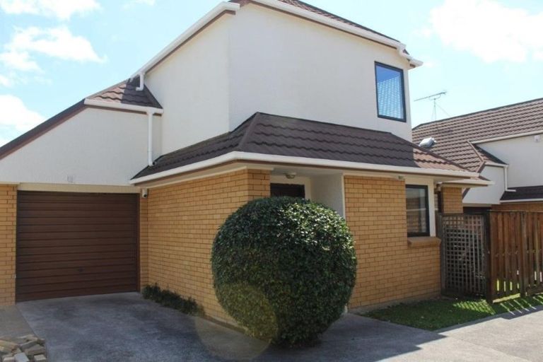 Photo of property in 4/15 Millhouse Drive, Northpark, Auckland, 2013