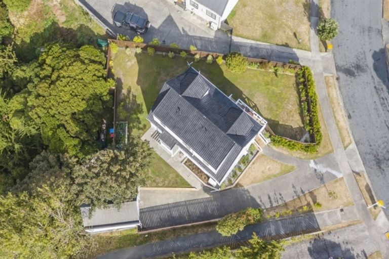 Photo of property in 88 Mercury Way, Whitby, Porirua, 5024