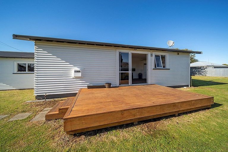 Photo of property in 17 Fantham Street, Hawera, 4610