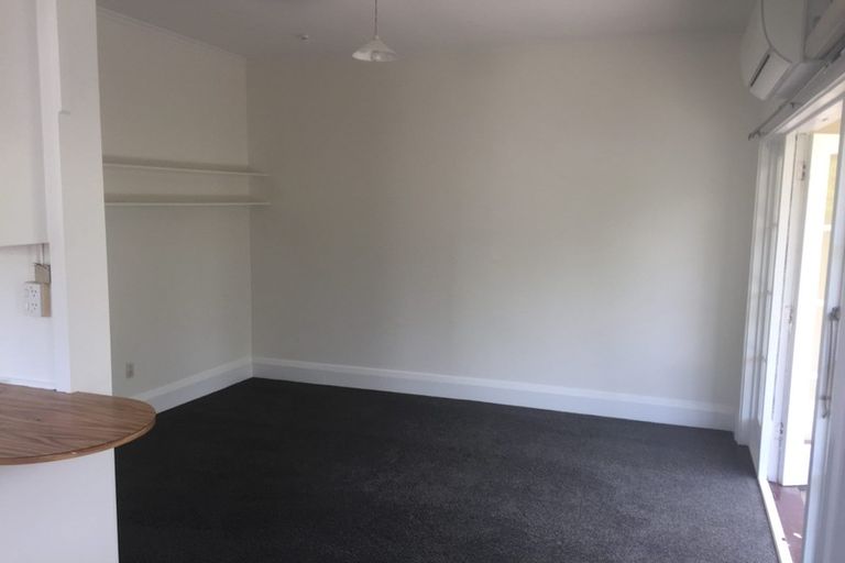 Photo of property in 294 Keyes Road, New Brighton, Christchurch, 8083