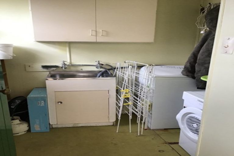 Photo of property in 5 Awarua Place, Haast, 7886