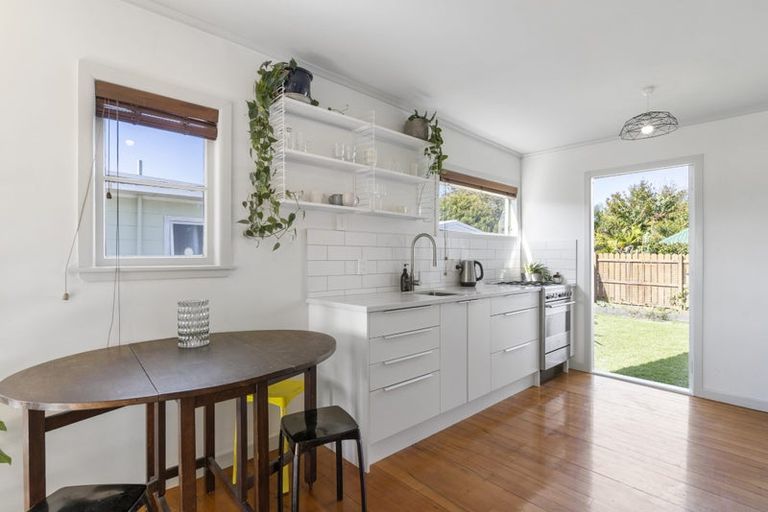 Photo of property in 34 Dakota Avenue, Beach Haven, Auckland, 0626