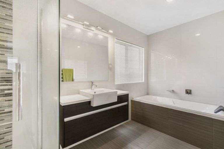 Photo of property in 111a Moore Street, Howick, Auckland, 2014