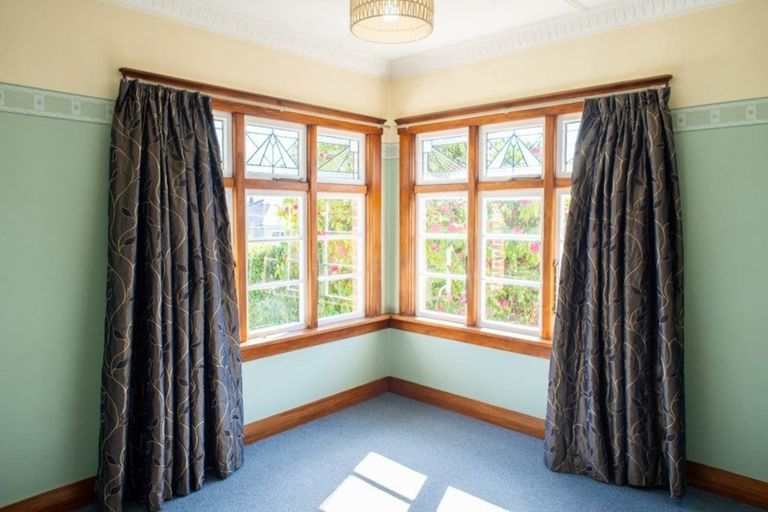 Photo of property in 79 Middleton Road, Kew, Dunedin, 9012