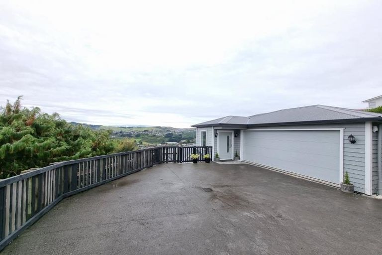 Photo of property in 25 Sandybrow, Churton Park, Wellington, 6037