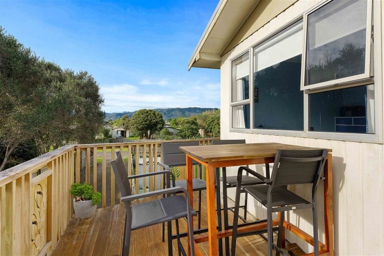 Photo of property in 43 Dixie Street, Te Horo Beach, Otaki, 5581