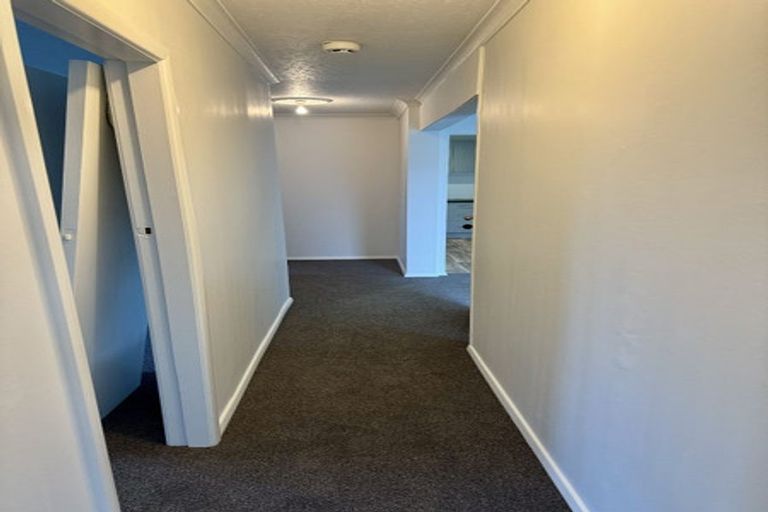 Photo of property in 45 Wellington Road, Wainuiomata, Lower Hutt, 5014
