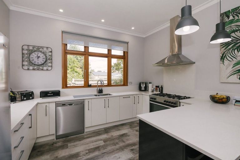 Photo of property in 168 College Street, Awapuni, Palmerston North, 4412