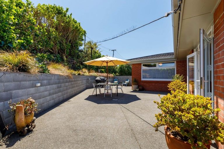 Photo of property in 31 Scott Street, Moturoa, New Plymouth, 4310