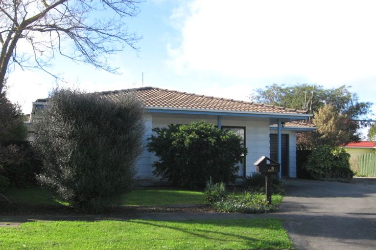 Photo of property in 3a Bevan Place, Cloverlea, Palmerston North, 4412