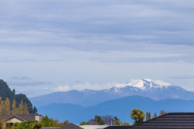 Photo of property in 7 Kanuka Grove, Kinloch, Taupo, 3377