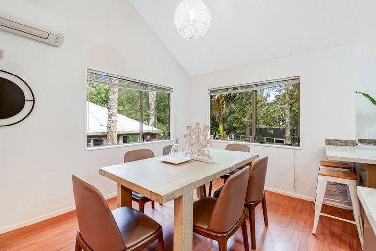 Photo of property in 2/48 Park Hill Road, Birkenhead, Auckland, 0626