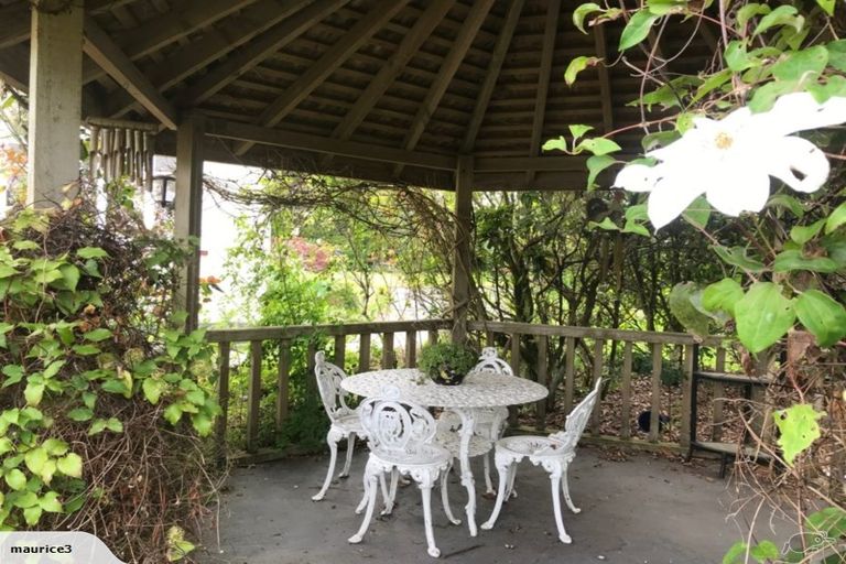 Photo of property in 126 Brecon Road, Stratford, 4332