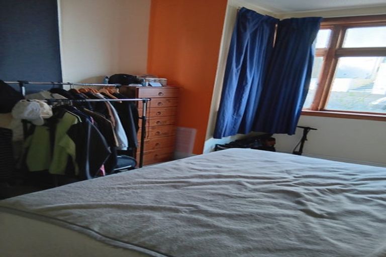 Photo of property in 23 Hawker Street, Mount Victoria, Wellington, 6011