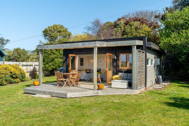 Photo of property in 1372 Coast Road, Karitane, Waikouaiti, 9471