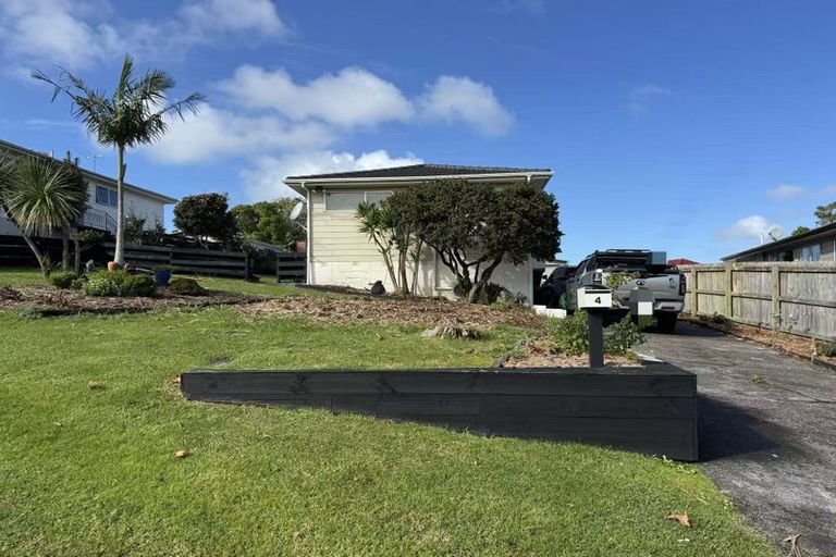 Photo of property in 4 Cushla Place, Massey, Auckland, 0614