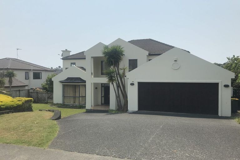 Photo of property in 132 Hugh Green Drive, Pinehill, Auckland, 0632